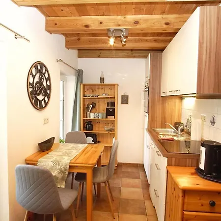 Viel Und Idyllische Umgebung - Honigtopf Haeuschen Kormorannnest * ساغارد