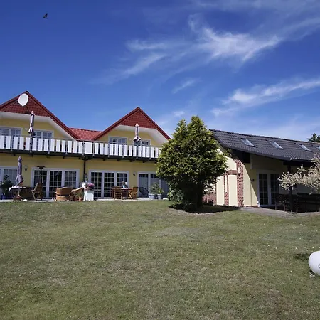 Viel Und Idyllische Umgebung - Honigtopf Haeuschen Kormorannnest ساغارد